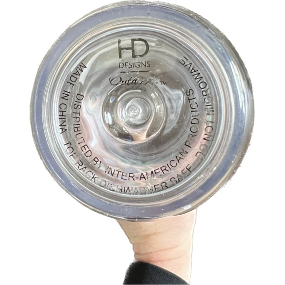 🌸 PLASTIC CLEAR MARTINI SHAKER WITH PINEAPPLE DECAL - Picture 3 of 3